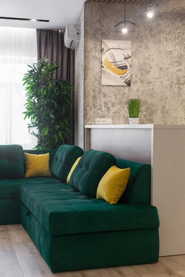 Royal Vip Apartment On Pidmurna 24 リヴィウ エクステリア 写真