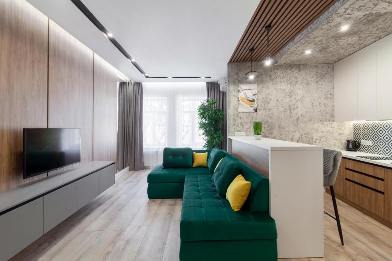 Royal Vip Apartment On Pidmurna 24 リヴィウ エクステリア 写真