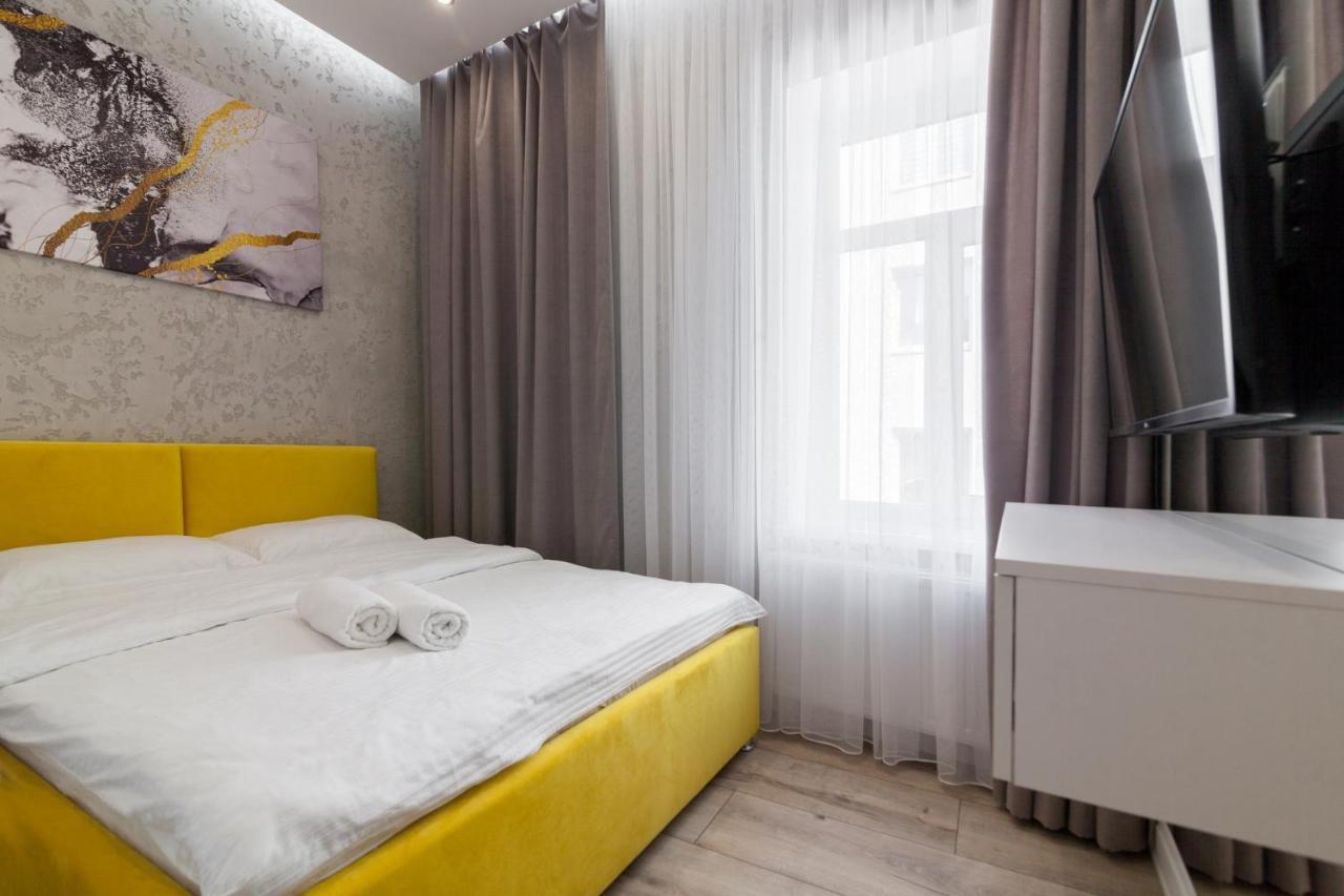 Royal Vip Apartment On Pidmurna 24 リヴィウ エクステリア 写真